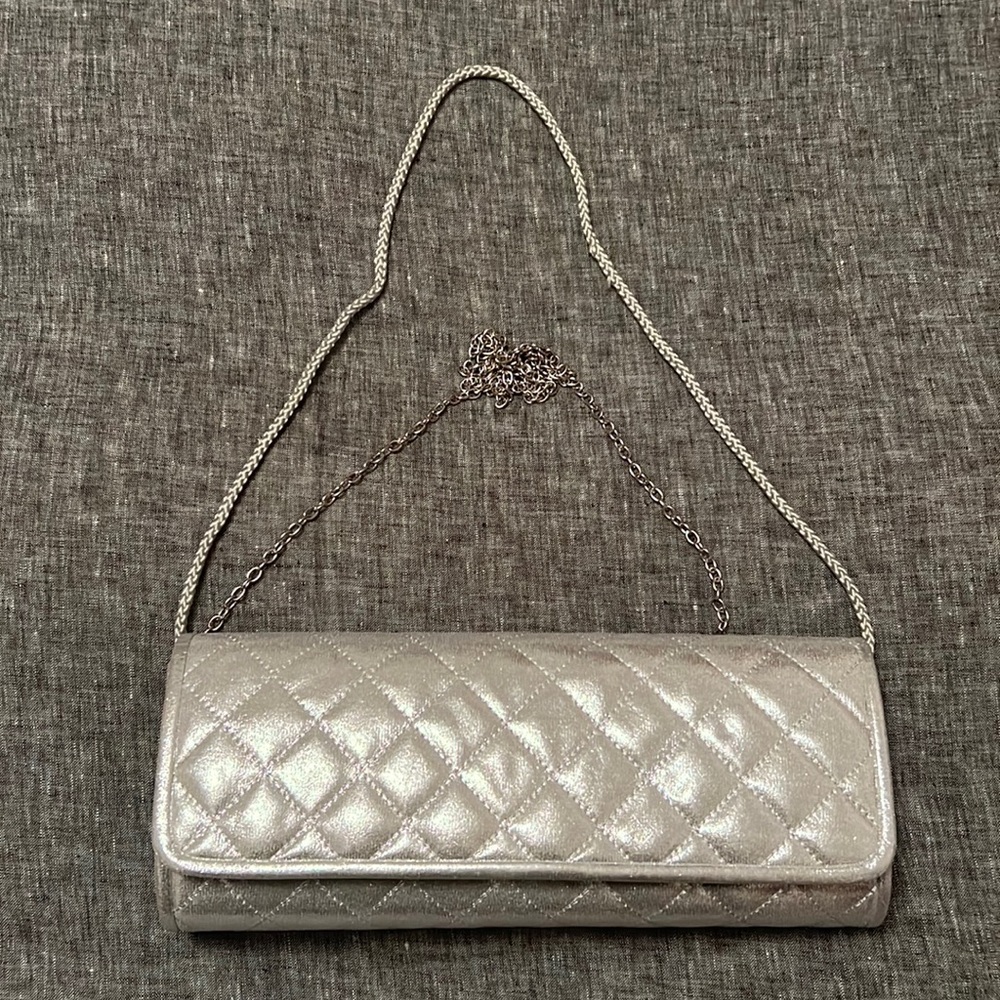 Silver Quilted Clutch Purse w/ Interchangeable Straps - Worn ONLY ONCE